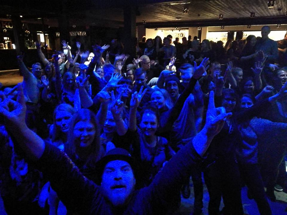 28166320_1999353806996018_3447196357327163400_n