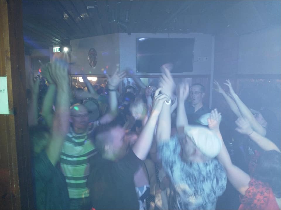 34481353_2046613622270036_4099105779301220352_n